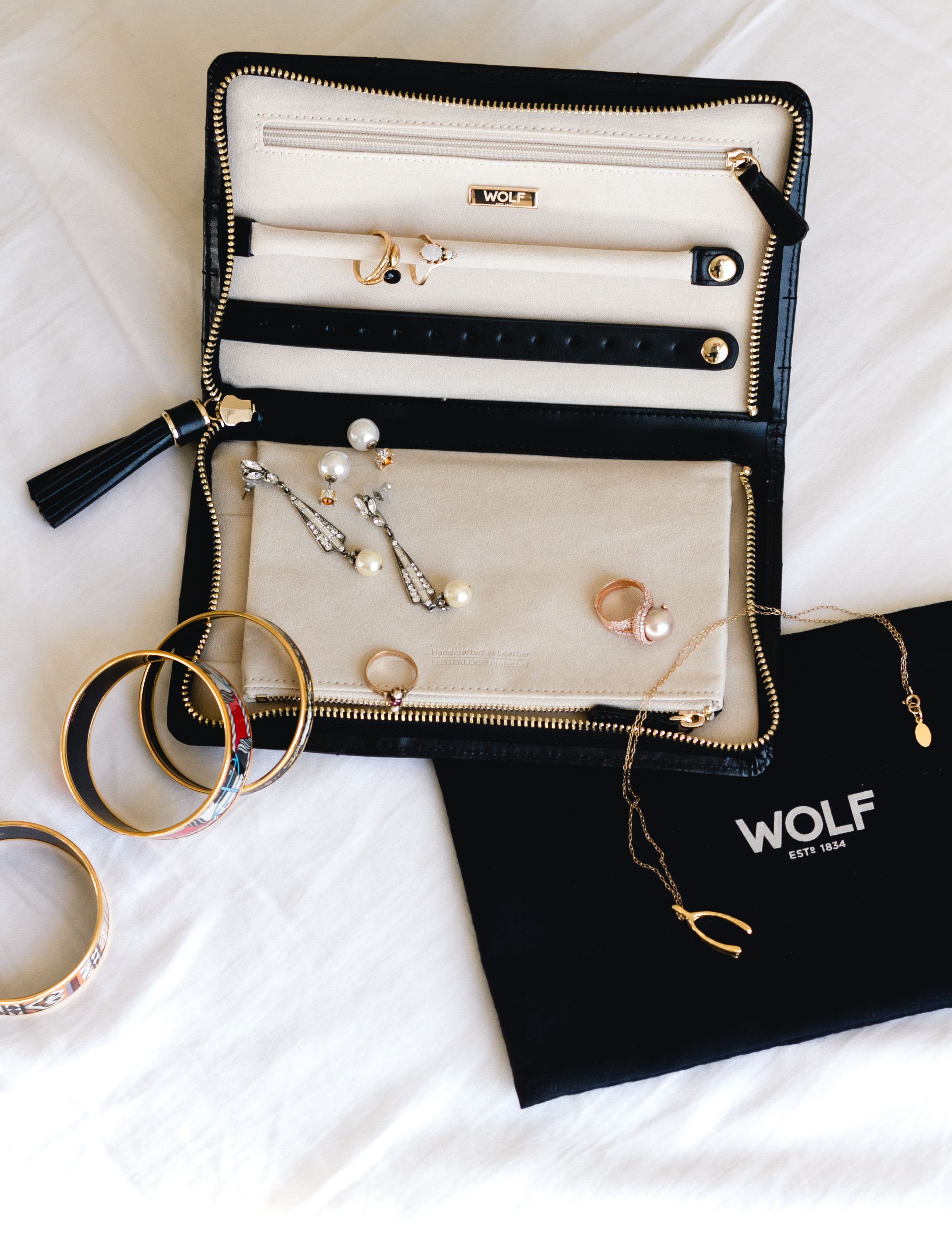 Wolf jewelry box