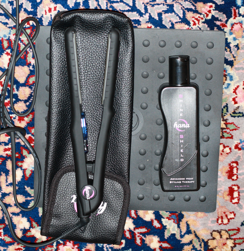 Hana clearance flat iron