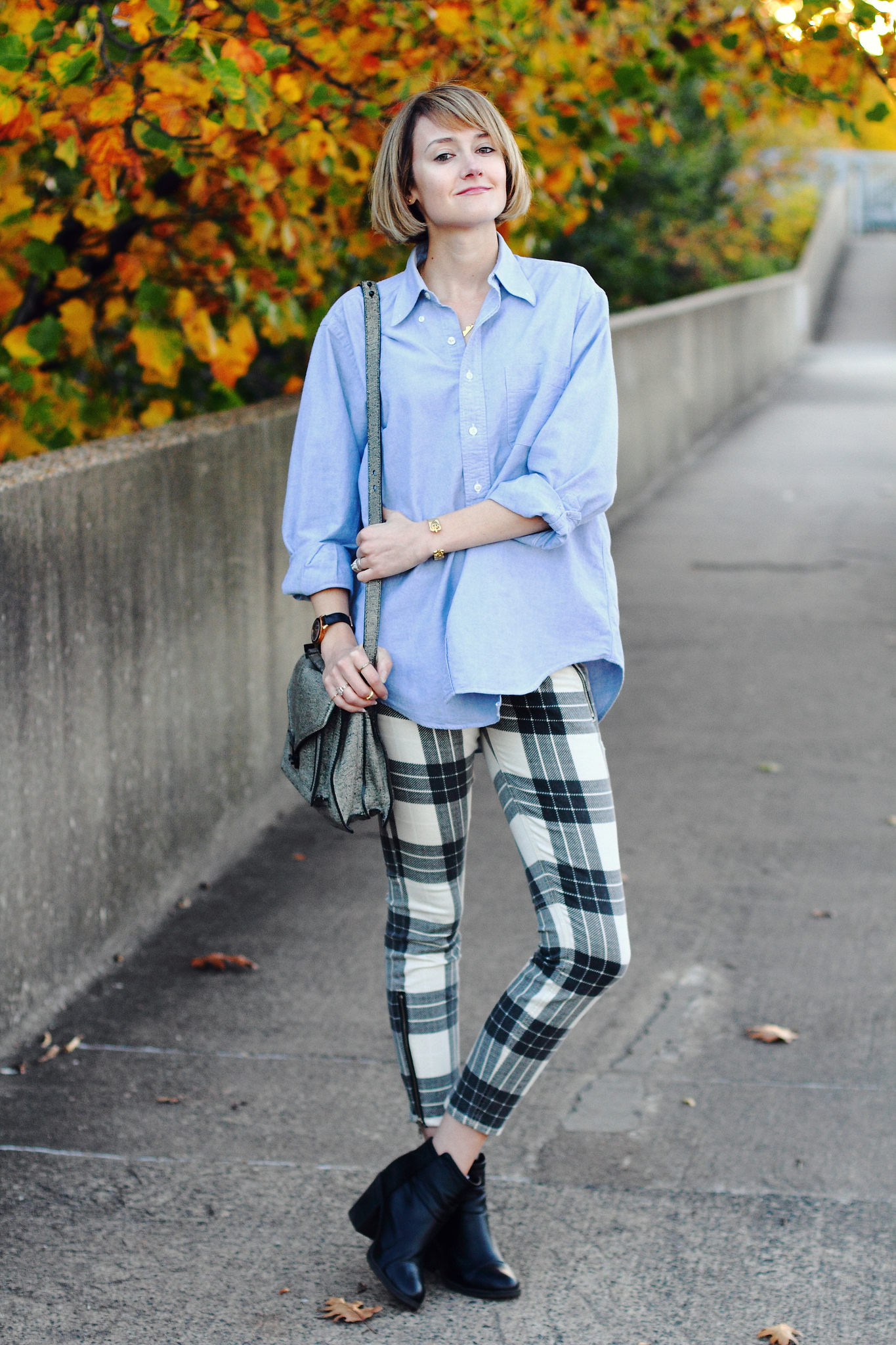 men's shirt and plaid Mother jeans