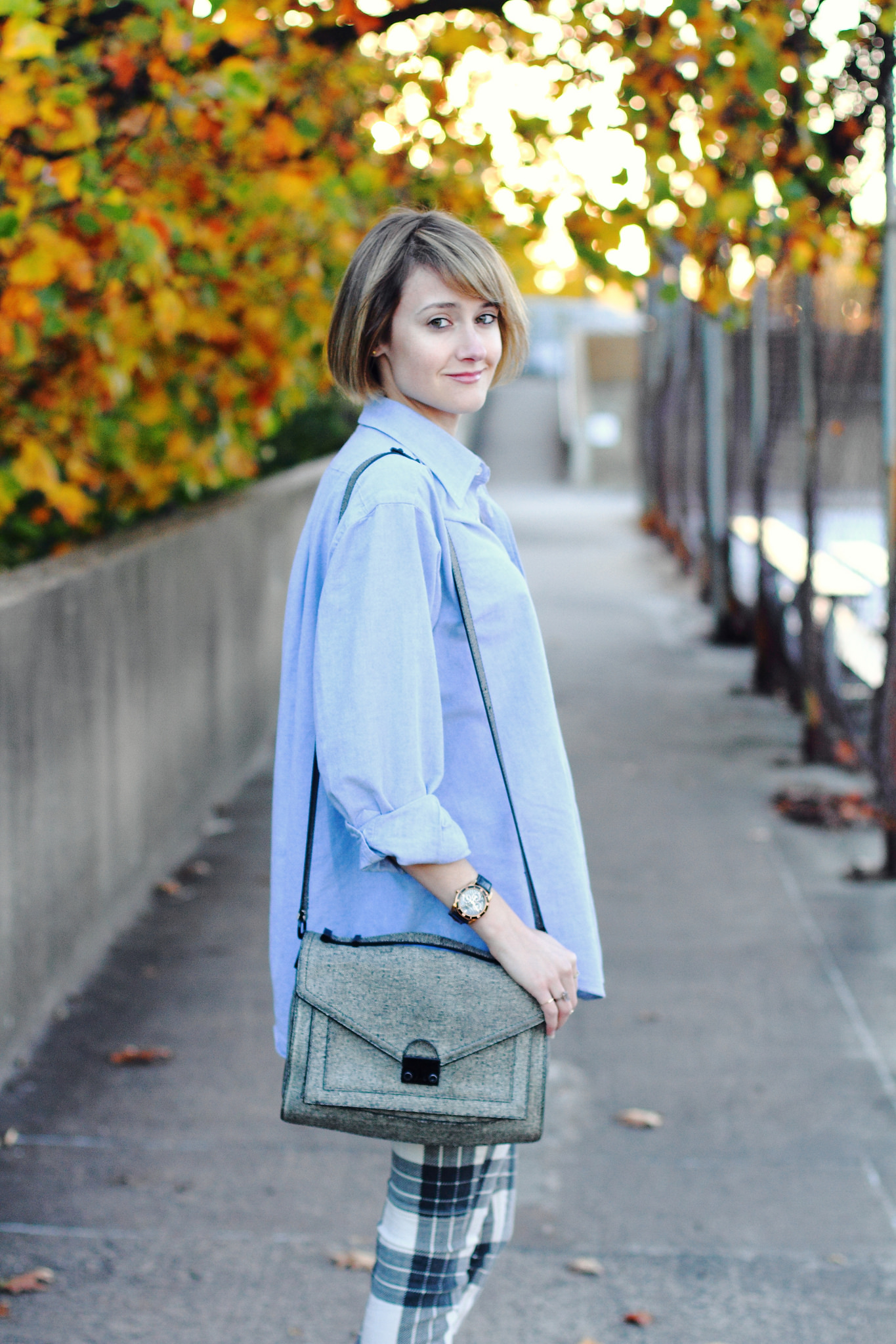 men's shirt and plaid Mother jeans