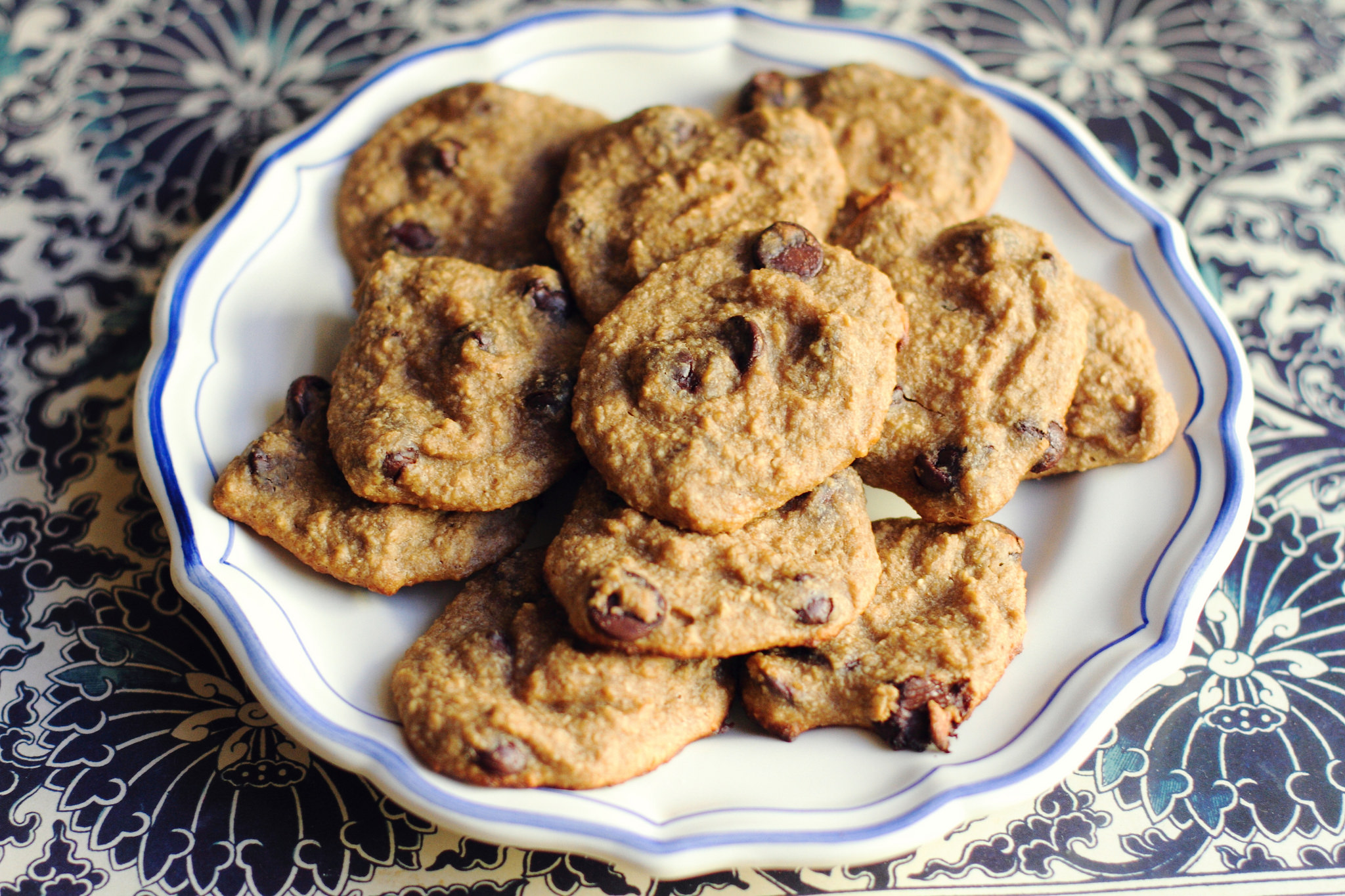 Healthy Banana Chocolate Chip Cookies