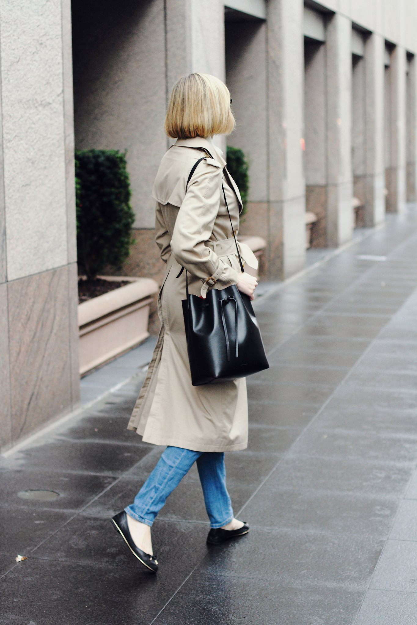 Burberry trenchcoat and Mansur Gavriel bag