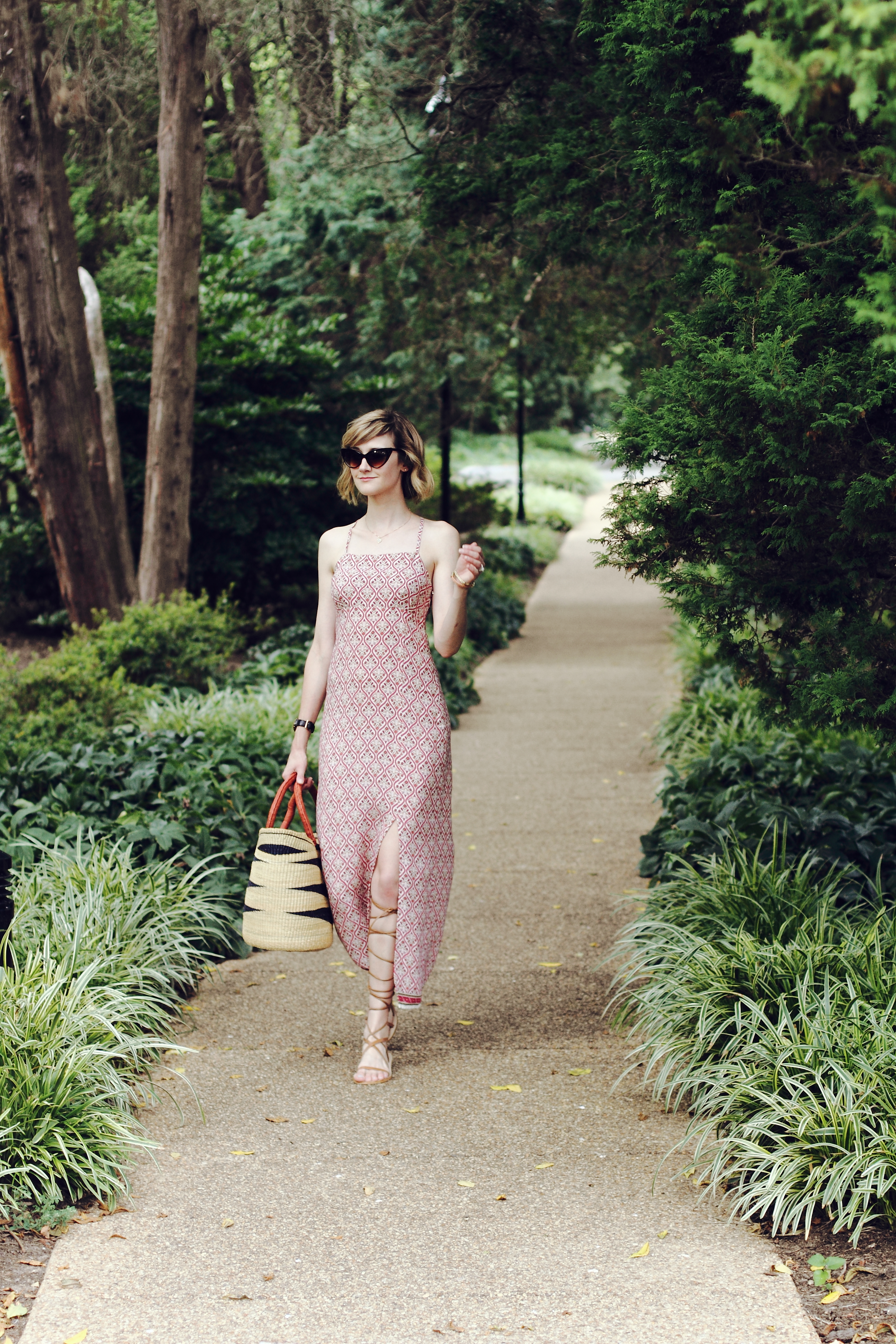 boho summer dress and straw market bag