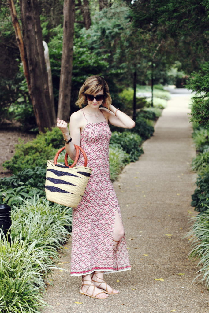 boho summer dress and straw market bag