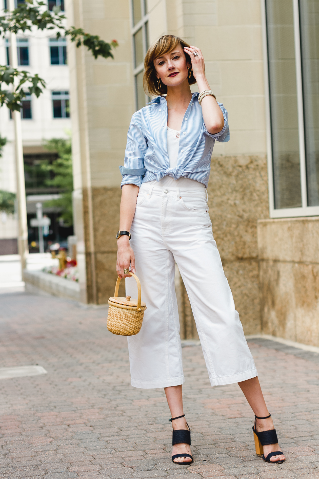 Brooks Brothers oxford and Topshop white jeans