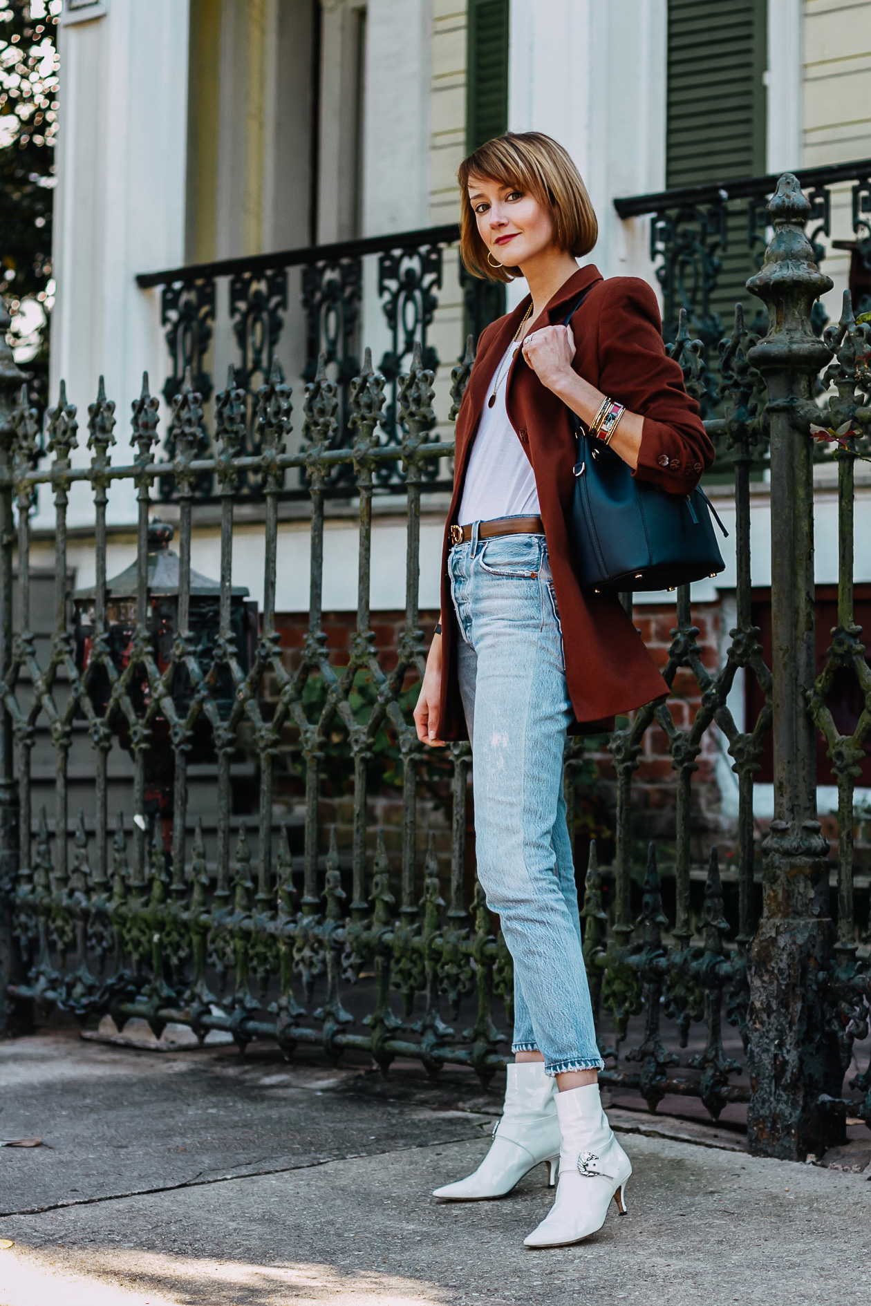 oversized brown blazer and RE/DONE jeans