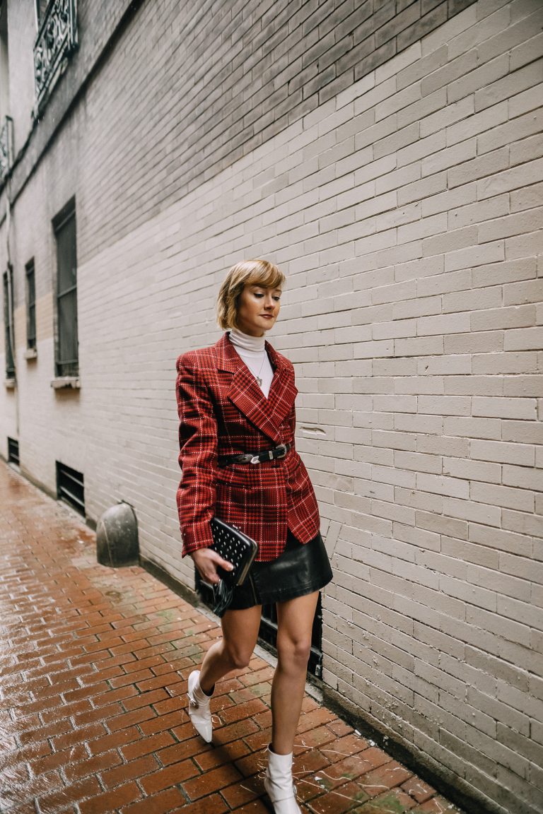 a really good vintage blazer - District of Chic