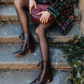 pointy-toe lace-up boots