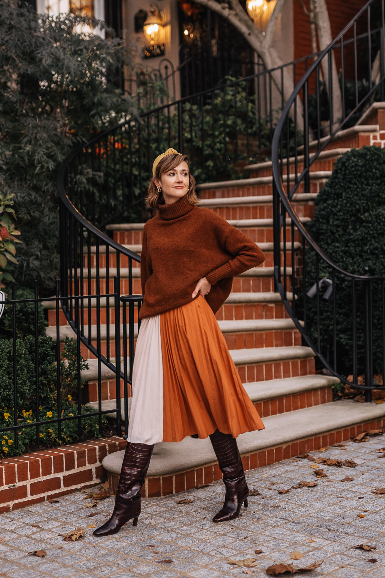 oversized sweater & midi skirt Thanksgiving outfit