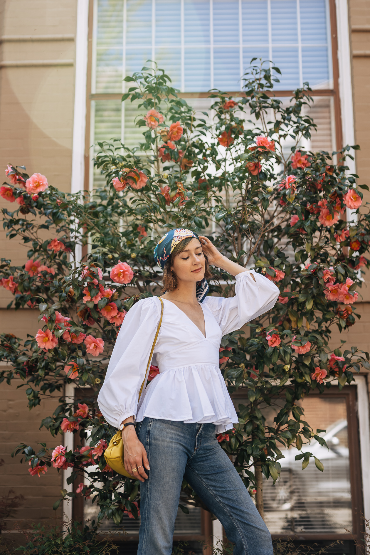 summer hair scarf outfit idea