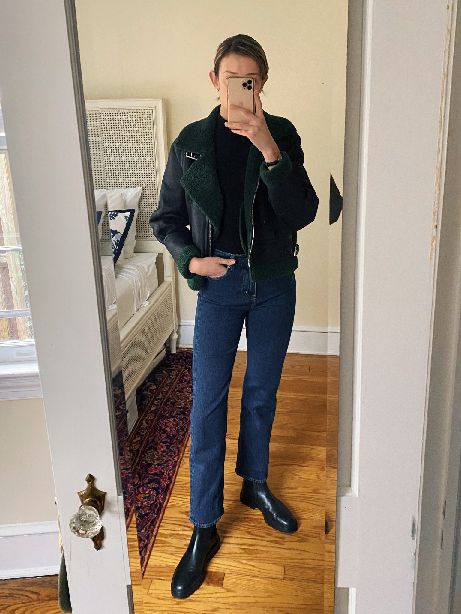 easy outerwear outfit ideas District of Chic